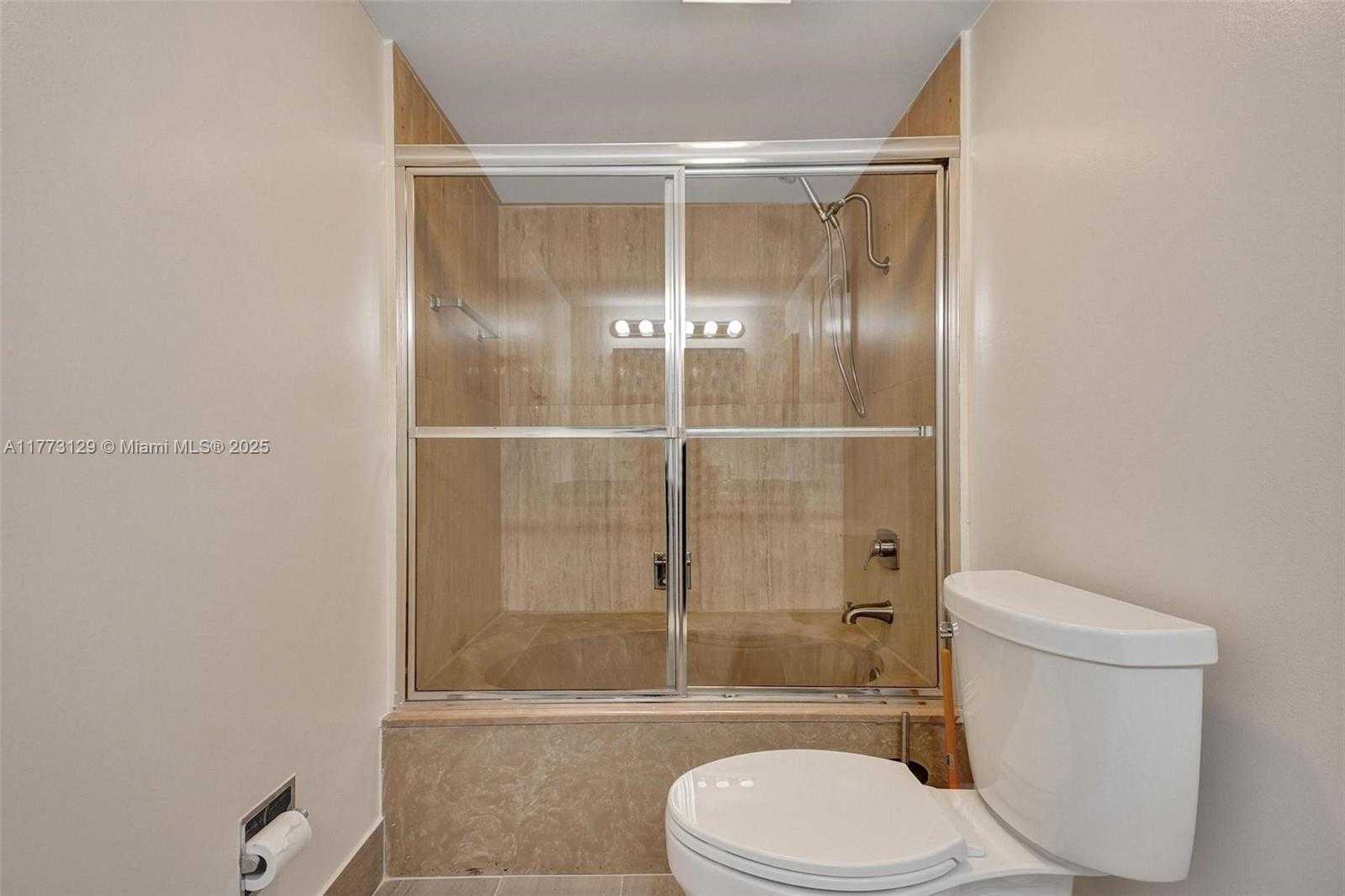 Small Image of 1201 SOUTH OCEAN DR #316S, Hollywood Number 31