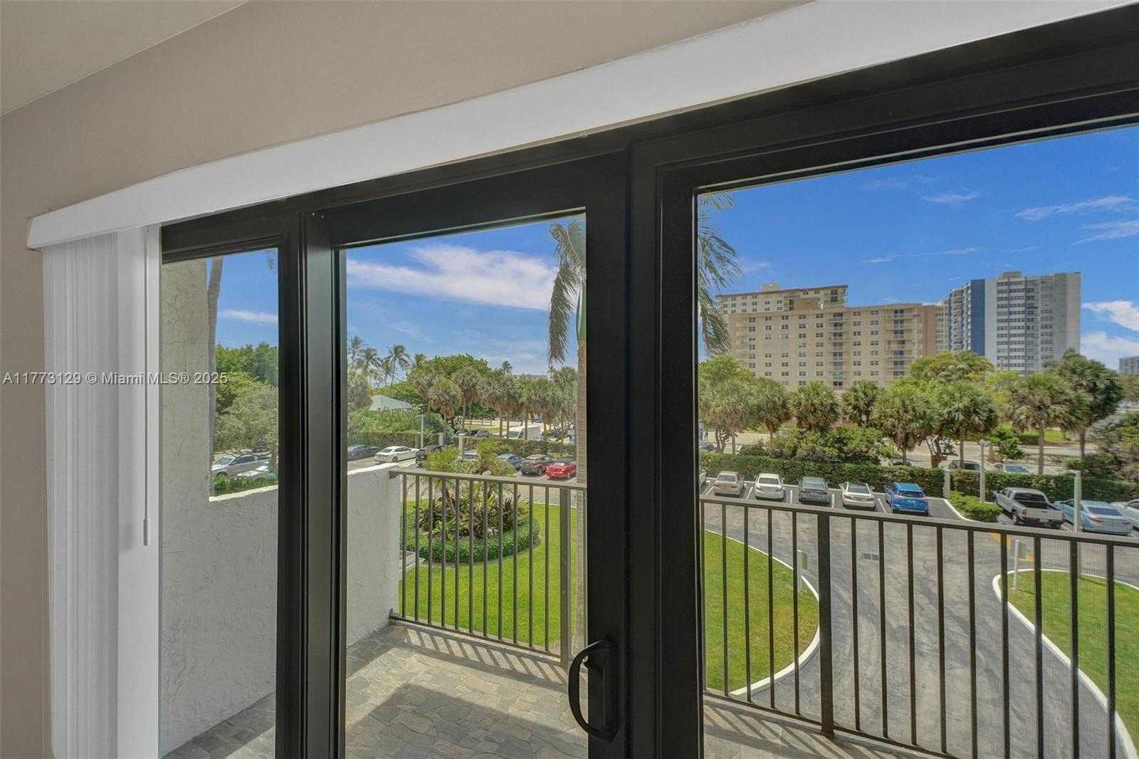 Small Image of 1201 SOUTH OCEAN DR #316S, Hollywood Number 32
