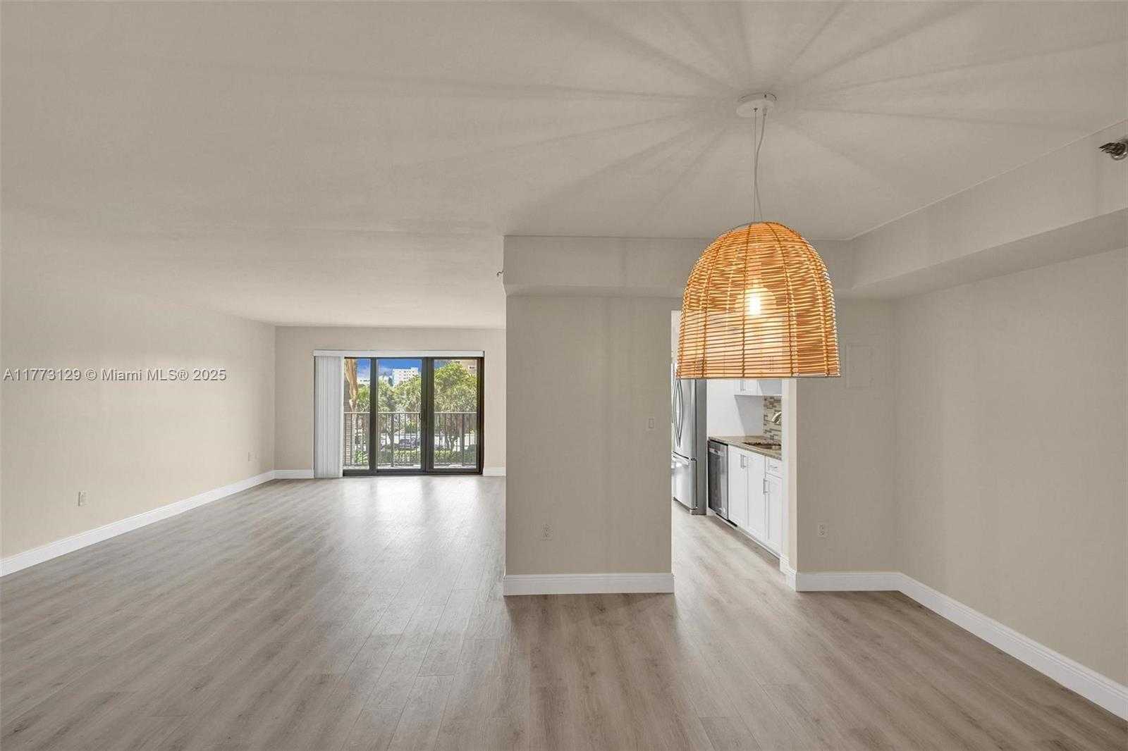 Small Image of 1201 SOUTH OCEAN DR #316S, Hollywood Number 4