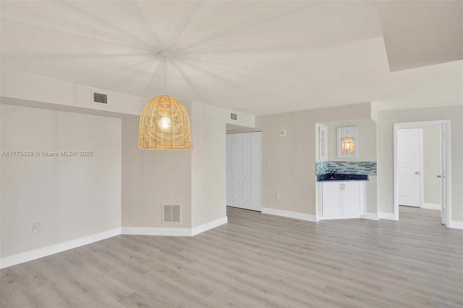 Small Image of 1201 SOUTH OCEAN DR #316S, Hollywood Number 6