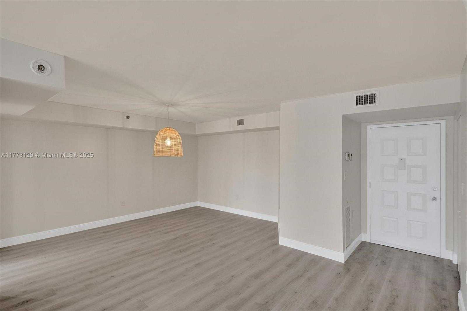 Small Image of 1201 SOUTH OCEAN DR #316S, Hollywood Number 7