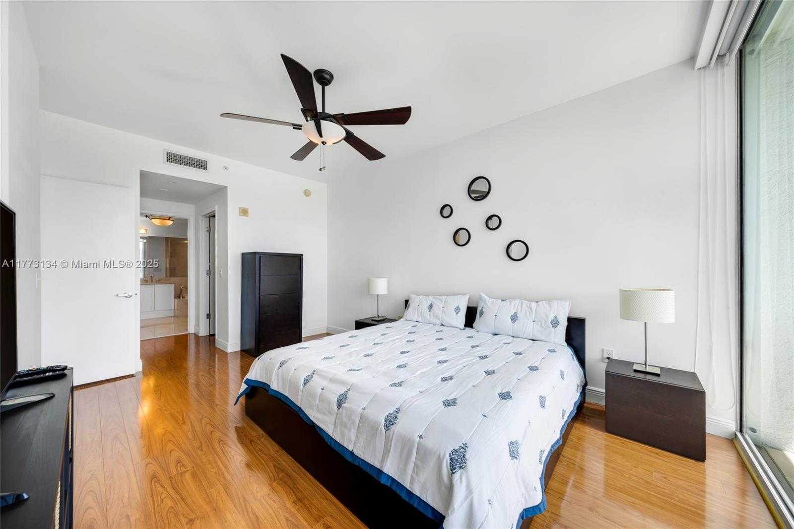 Small Image of 3131 NORTH EAST 188TH ST #1-910, Aventura Number 14