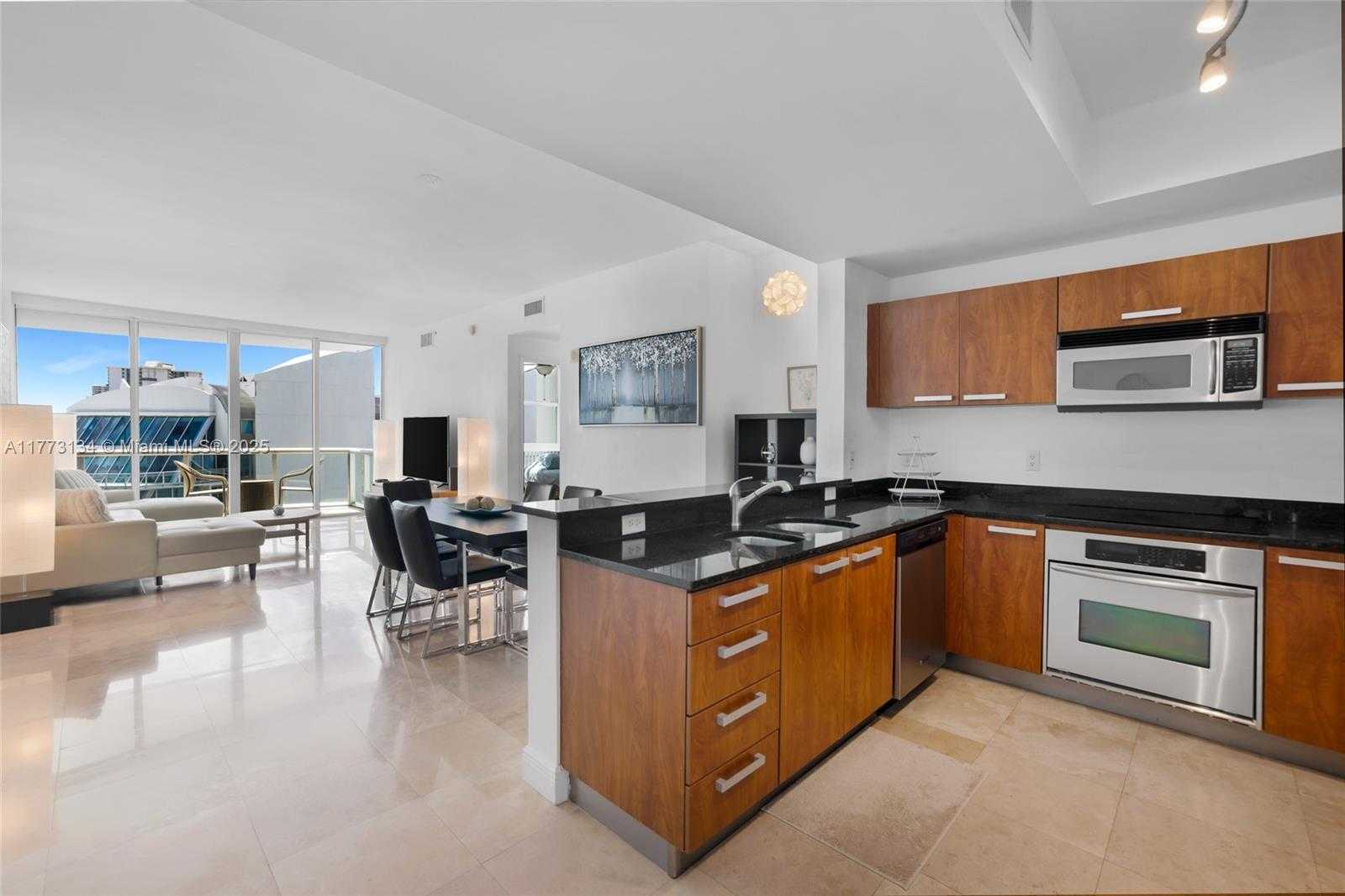 Small Image of 3131 NORTH EAST 188TH ST #1-910, Aventura Number 2