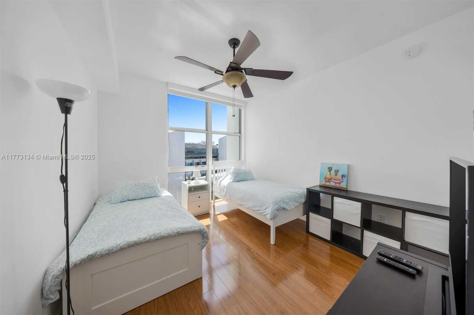 Small Image of 3131 NORTH EAST 188TH ST #1-910, Aventura Number 22
