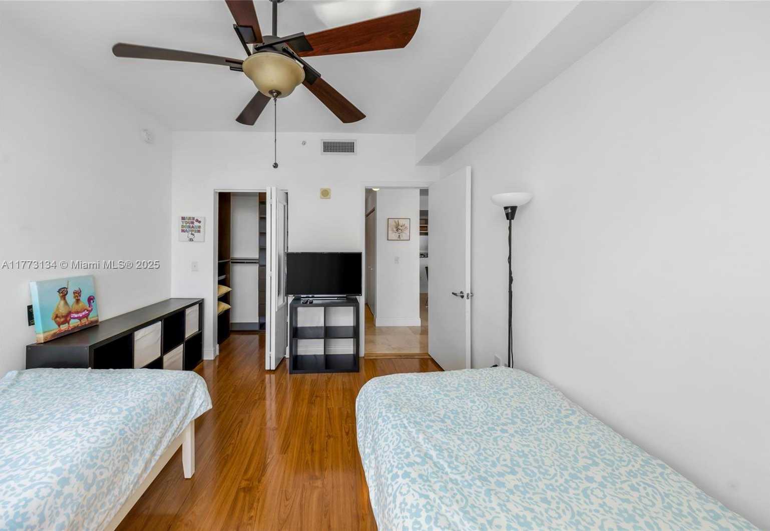 Small Image of 3131 NORTH EAST 188TH ST #1-910, Aventura Number 24
