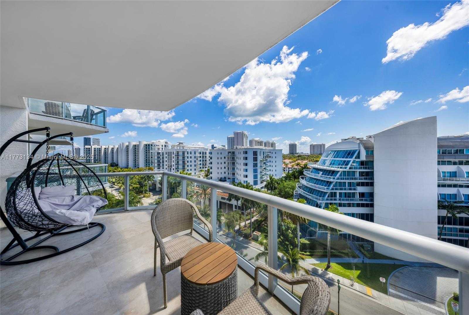 Small Image of 3131 NORTH EAST 188TH ST #1-910, Aventura Number 25
