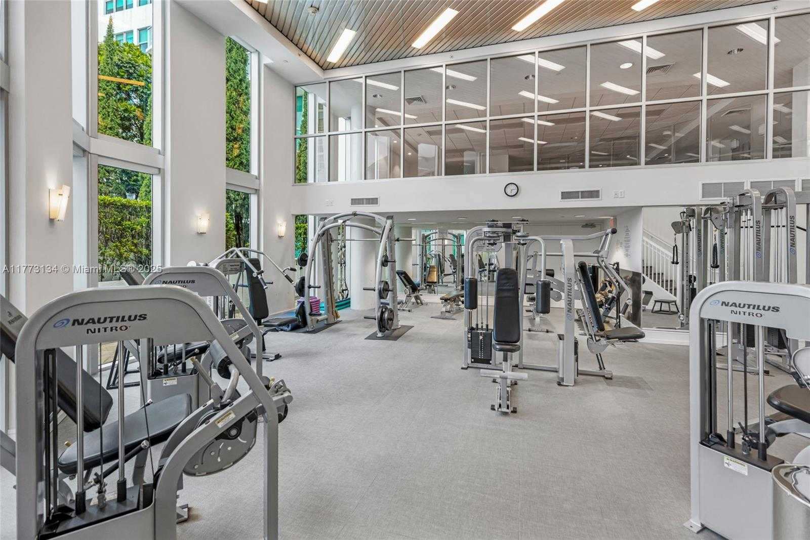 Small Image of 3131 NORTH EAST 188TH ST #1-910, Aventura Number 31