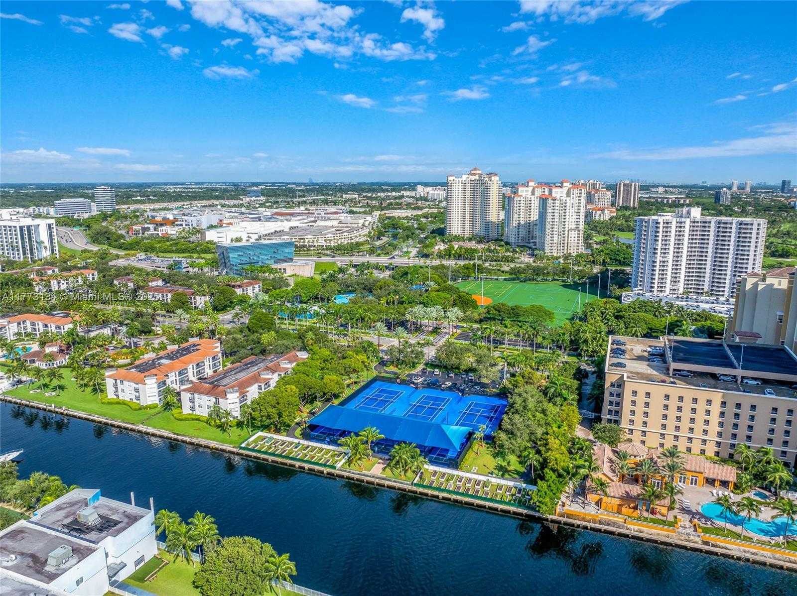 Small Image of 3131 NORTH EAST 188TH ST #1-910, Aventura Number 34