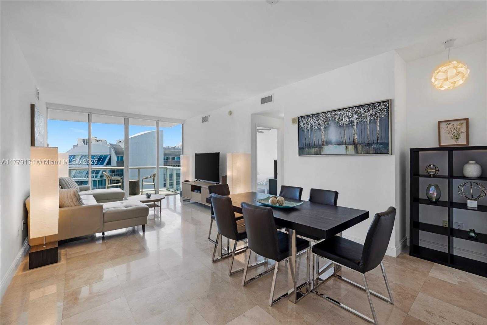 Small Image of 3131 NORTH EAST 188TH ST #1-910, Aventura Number 4