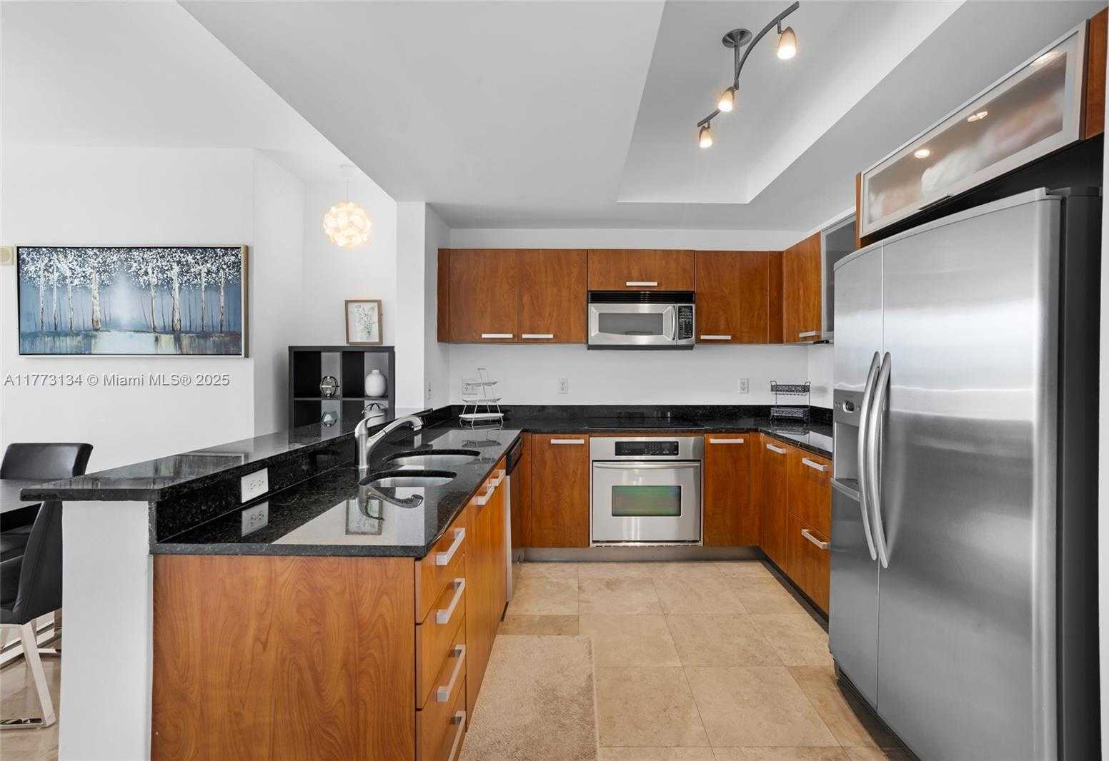 Small Image of 3131 NORTH EAST 188TH ST #1-910, Aventura Number 5