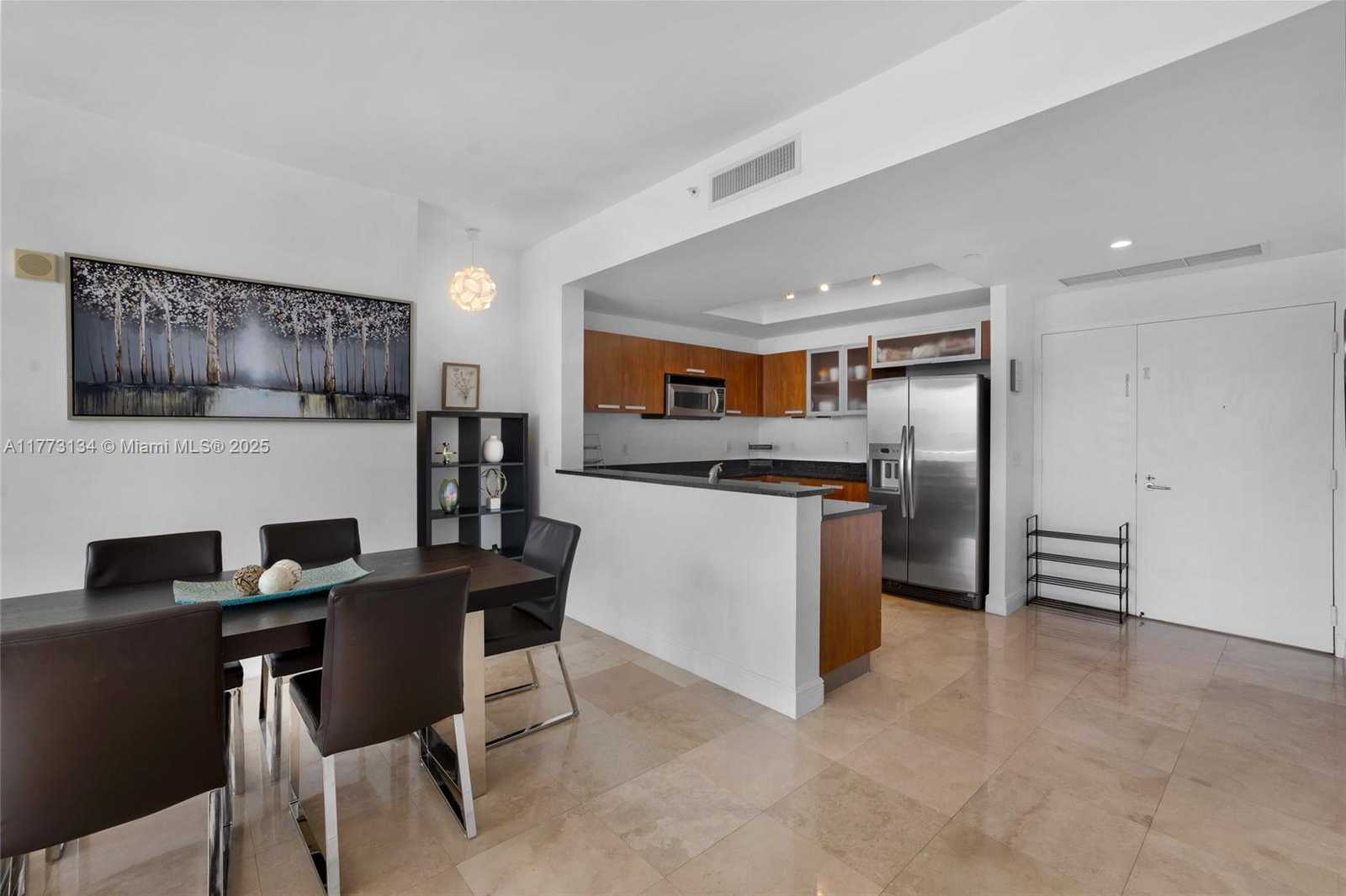 Small Image of 3131 NORTH EAST 188TH ST #1-910, Aventura Number 6