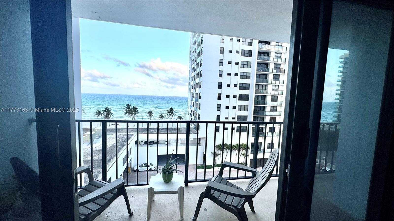 Small Image of 2401 SOUTH OCEAN DR #702, Hollywood Number 8