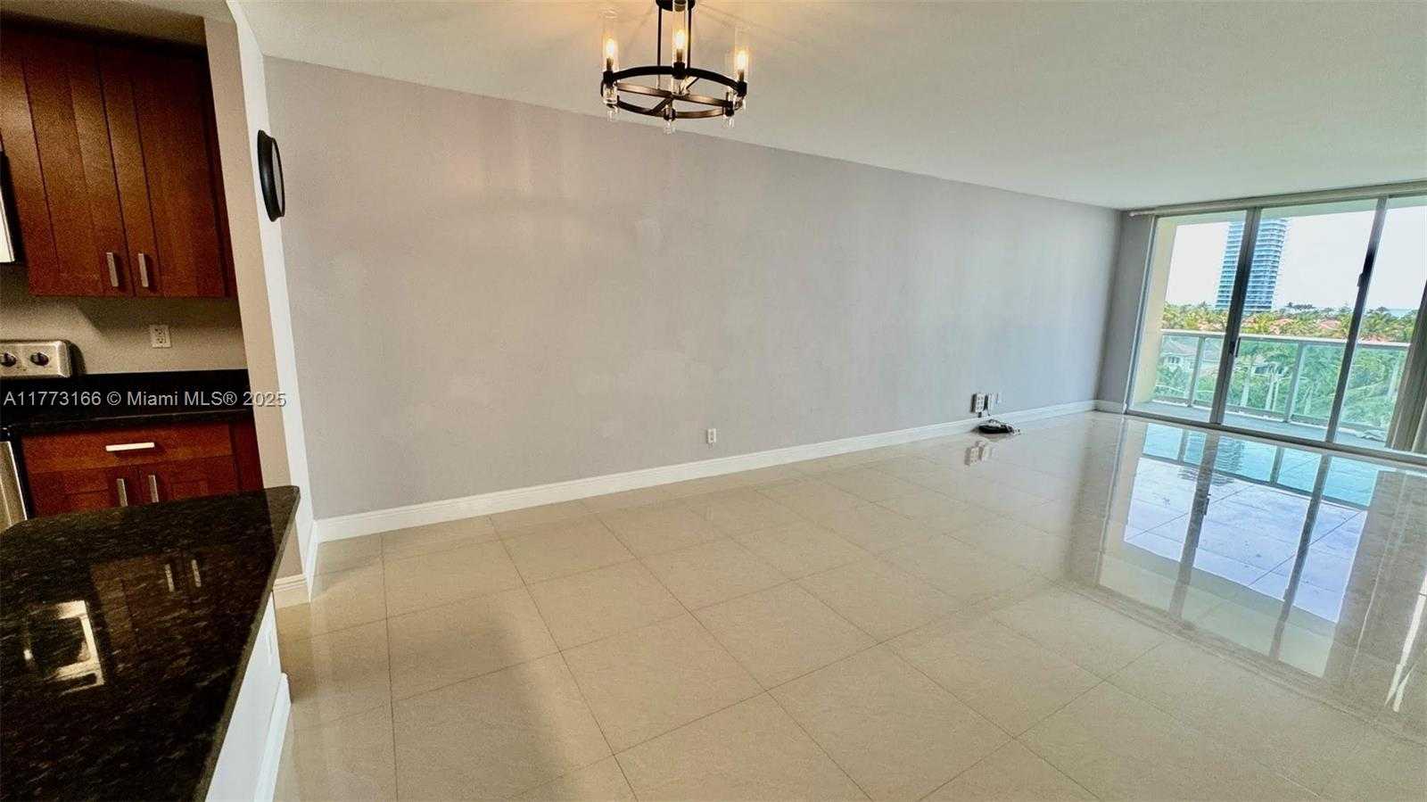Small Image of 19390 COLLINS AVE #624, Sunny Isles Beach Number 10