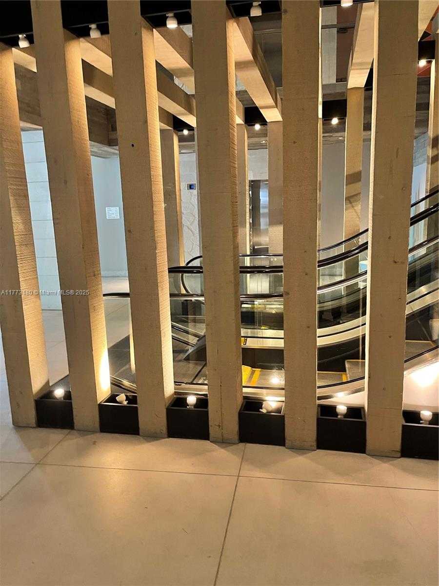 Small Image of 2301 COLLINS AVE #519, Miami Beach Number 13