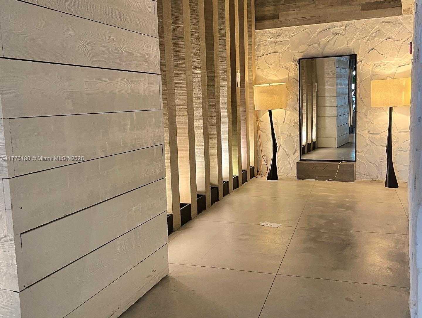 Small Image of 2301 COLLINS AVE #519, Miami Beach Number 2