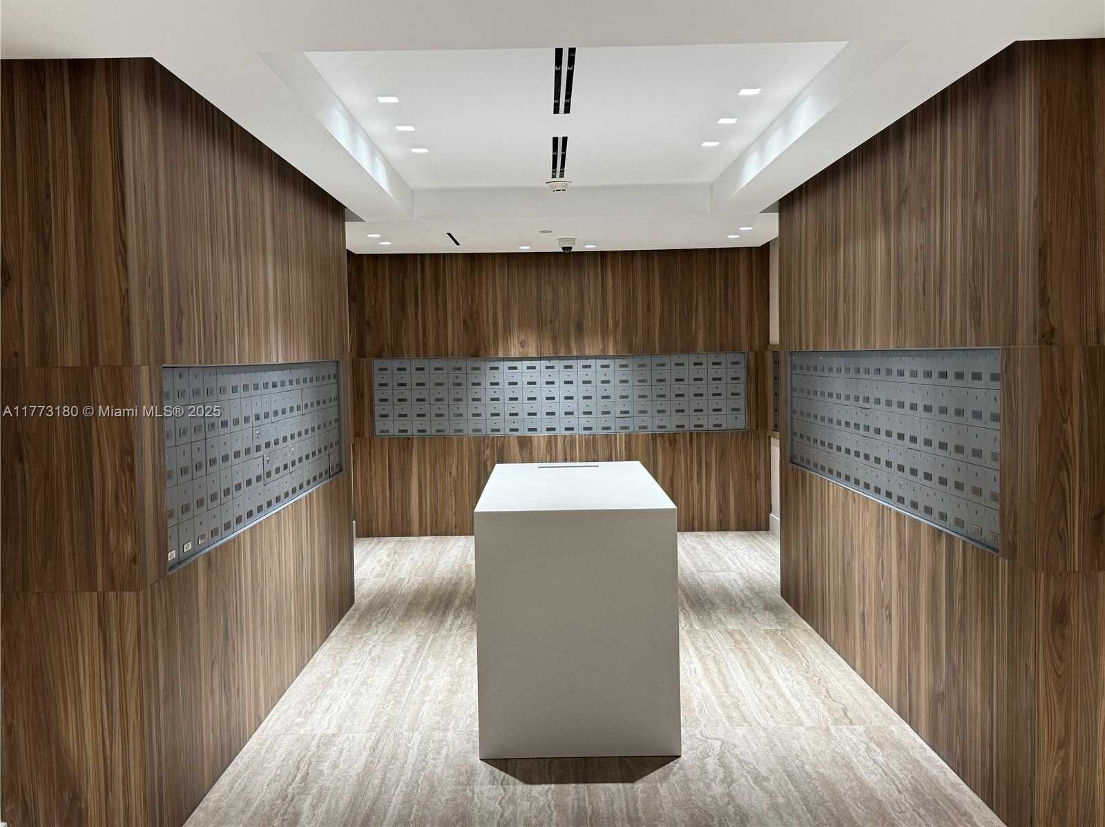 Small Image of 2301 COLLINS AVE #519, Miami Beach Number 22