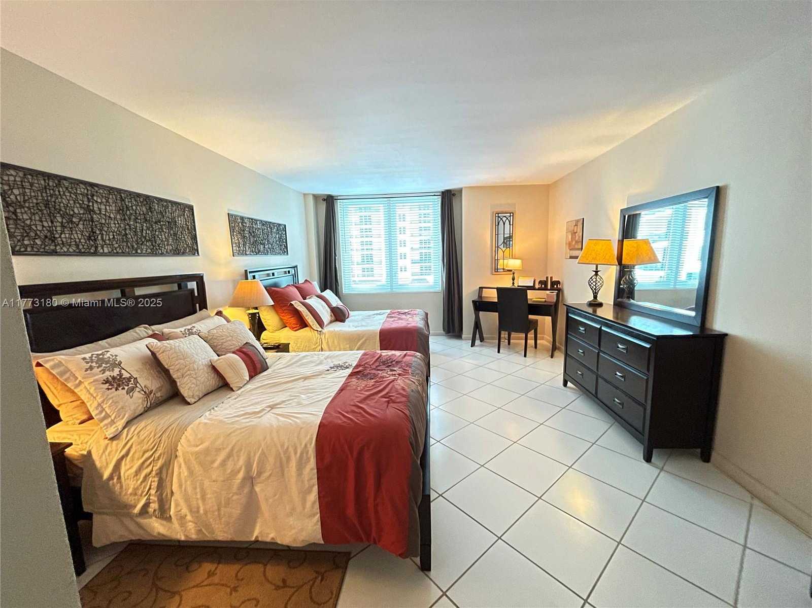 Small Image of 2301 COLLINS AVE #519, Miami Beach Number 5