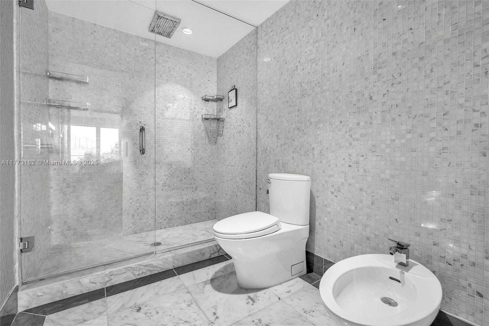 Small Image of 200 BISCAYNE BOULEVARD WAY #3607, Miami Number 18
