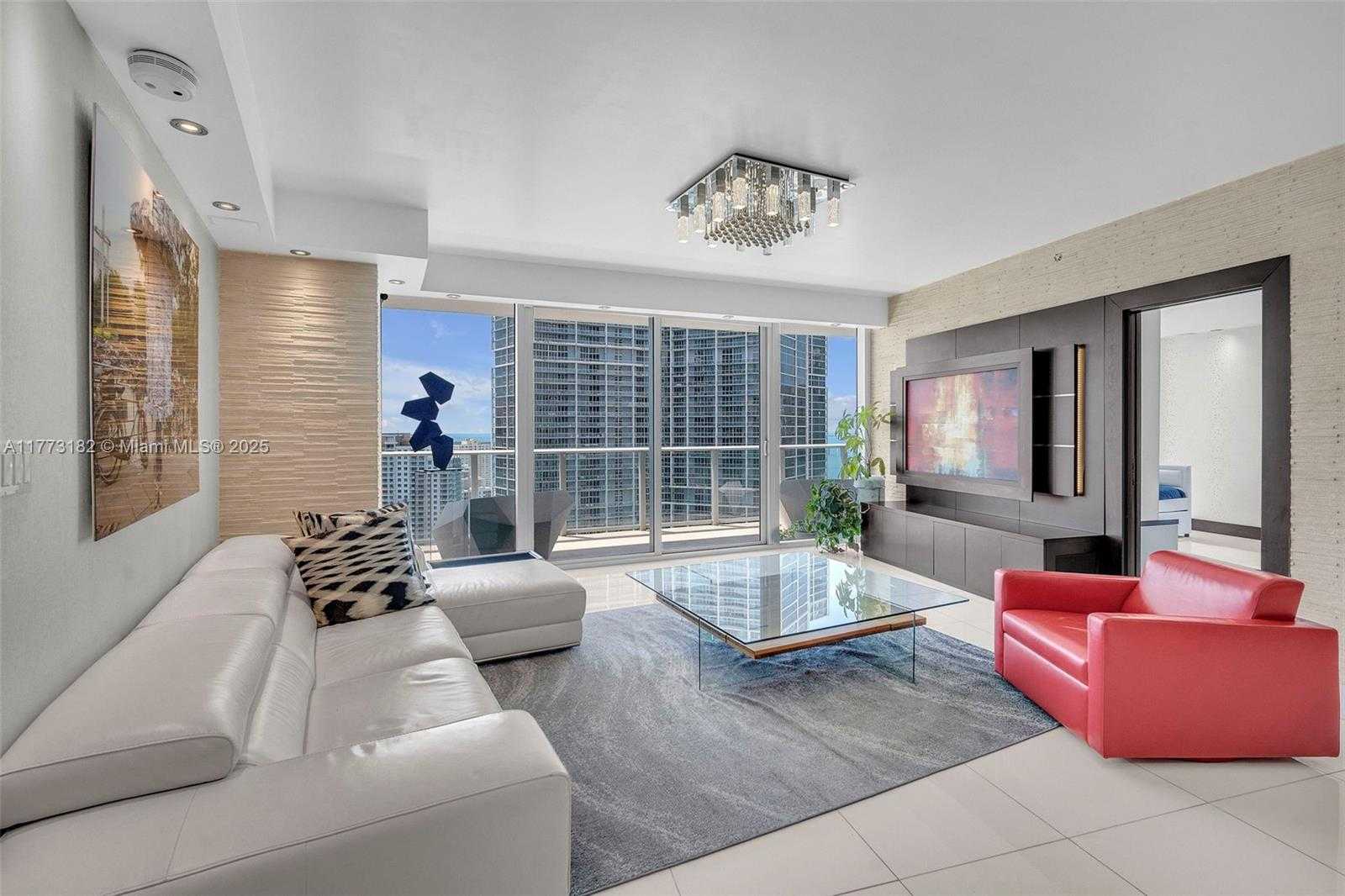 Small Image of 200 BISCAYNE BOULEVARD WAY #3607, Miami Number 3