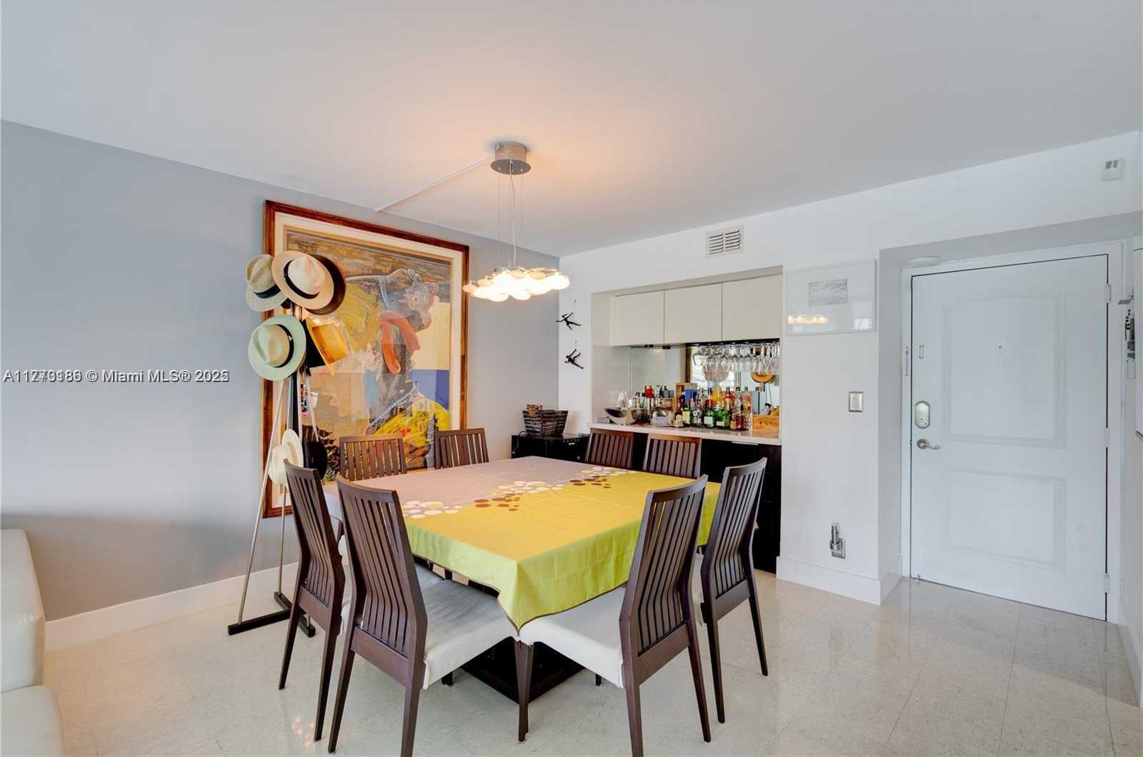 Small Image of 100 BAYVIEW DR #428, Sunny Isles Beach Number 15