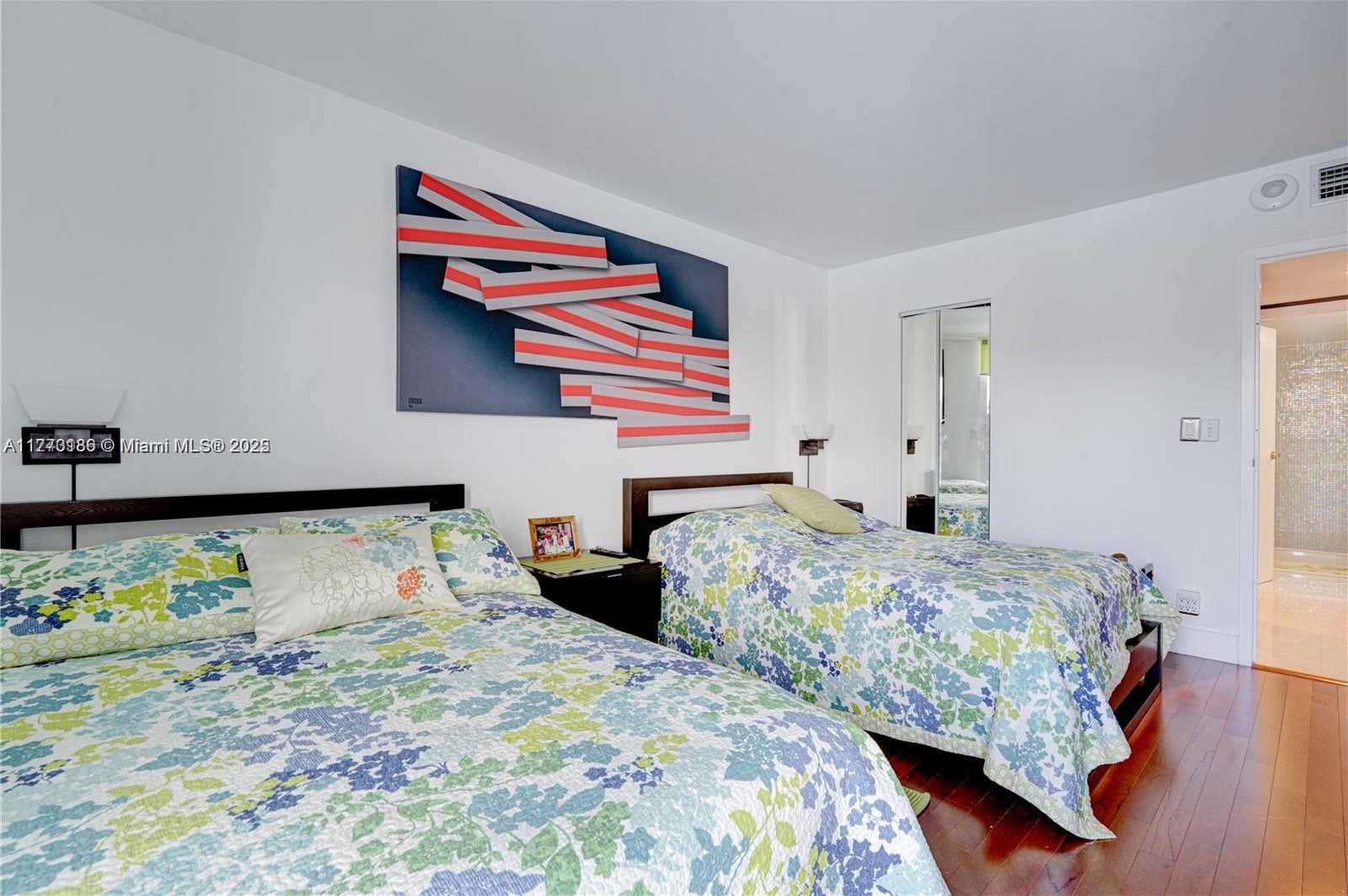 Small Image of 100 BAYVIEW DR #428, Sunny Isles Beach Number 23