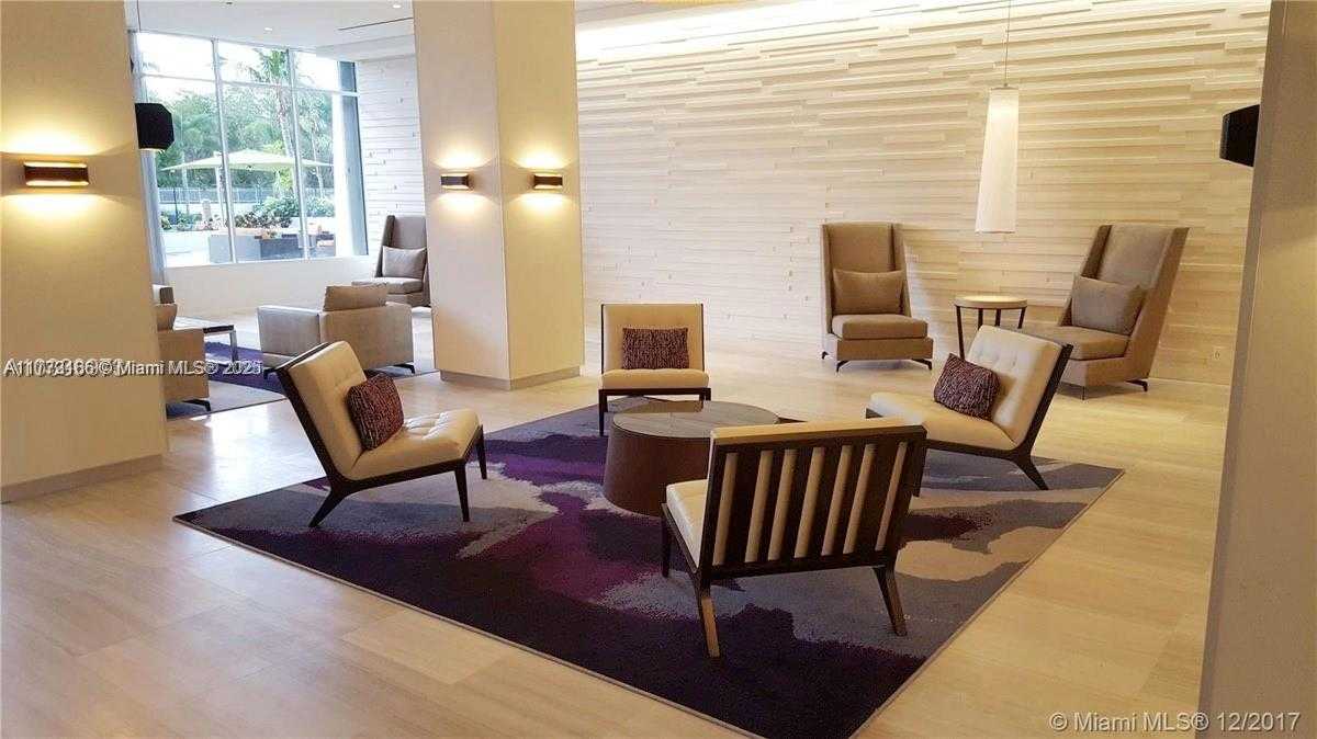 Small Image of 100 BAYVIEW DR #428, Sunny Isles Beach Number 6