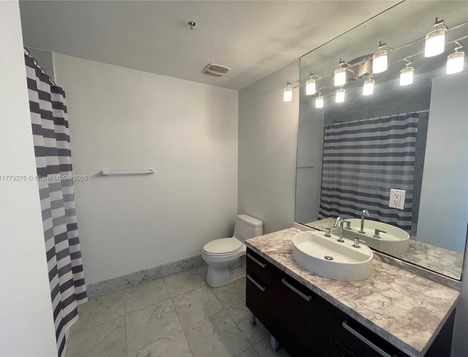 Small Image of 244 BISCAYNE BLVD #3505, Miami Number 5