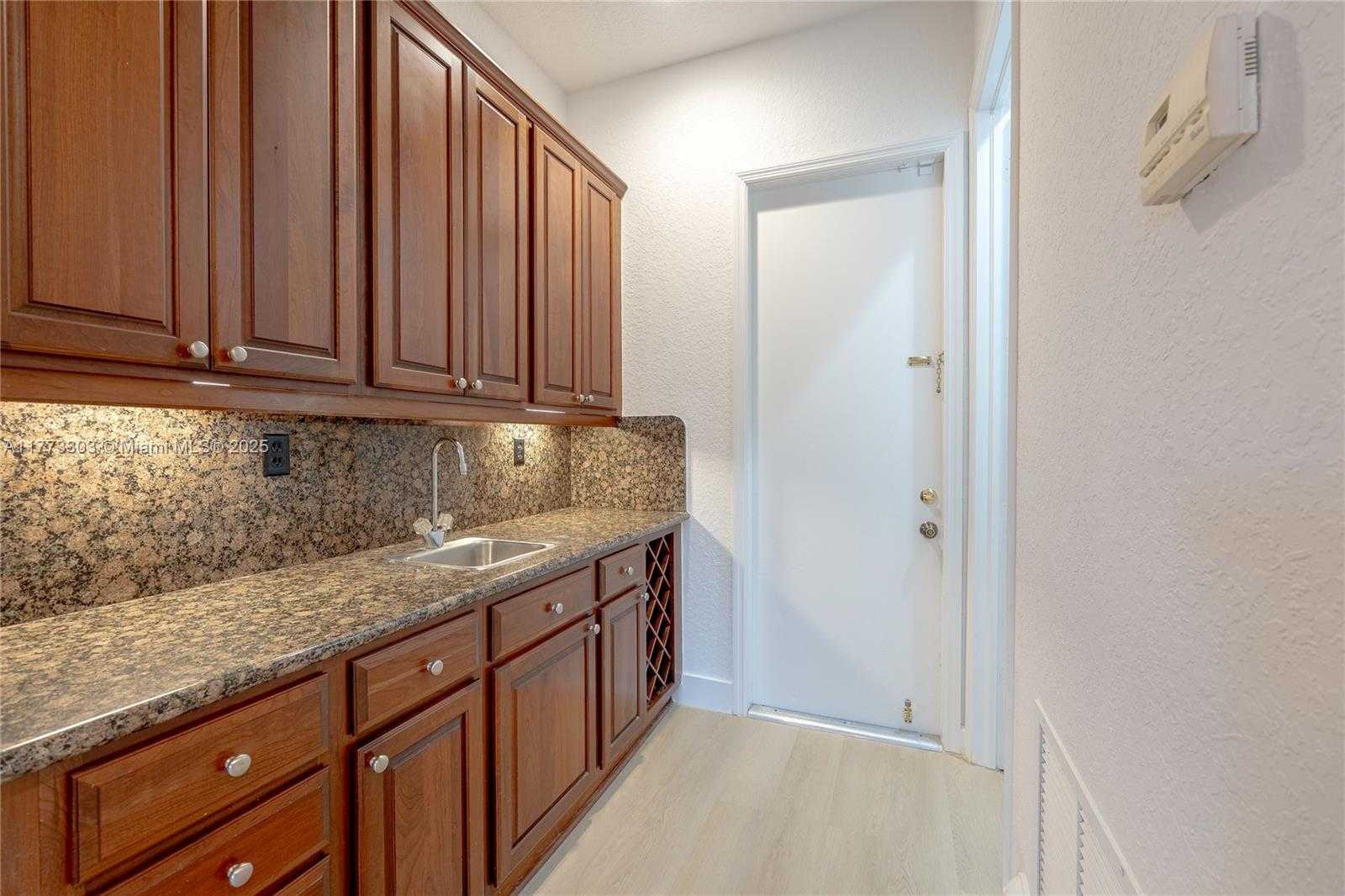Small Image of 11213 NORTH WEST 71ST TER, Doral Number 5