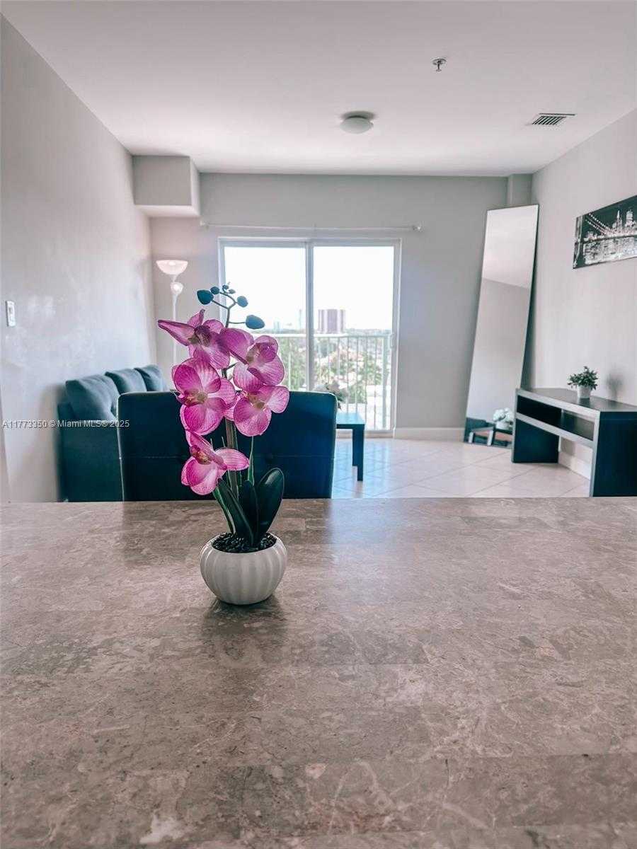 Small Image of 2280 SOUTH WEST 32ND AVE #510, Miami Number 5