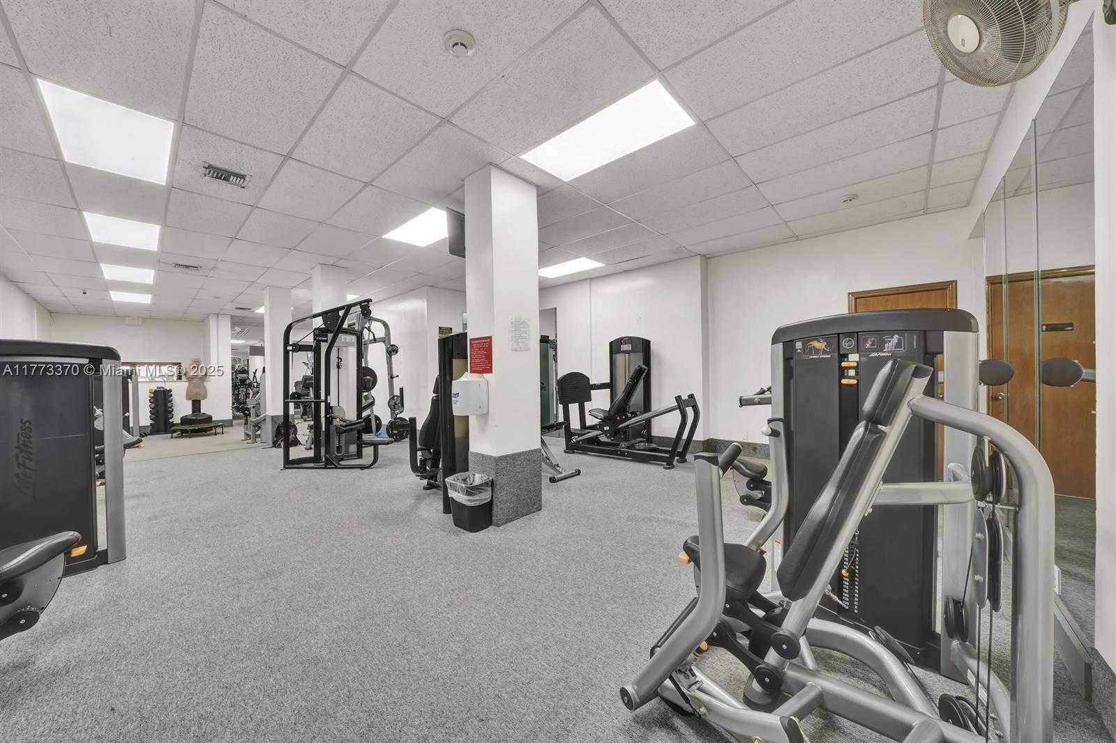 Small Image of 3800 SOUTH OCEAN DR #821, Hollywood Number 35