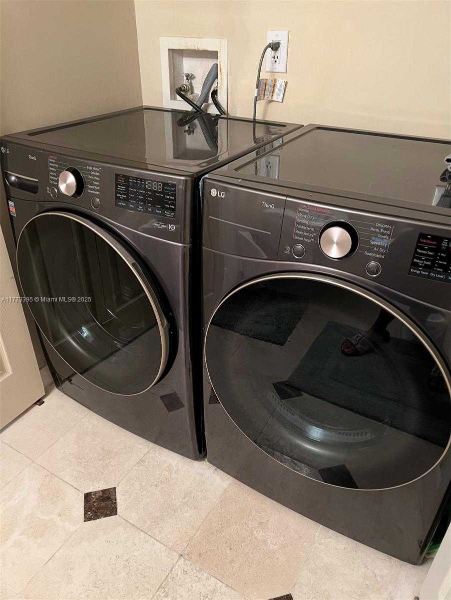 Small Image of 17555 COLLINS AVE #1004, Sunny Isles Beach Number 19