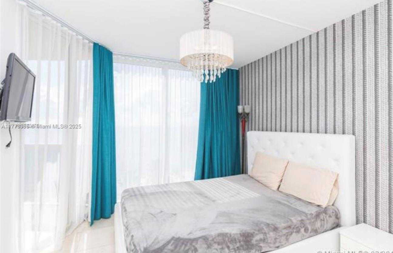Small Image of 17555 COLLINS AVE #1004, Sunny Isles Beach Number 26