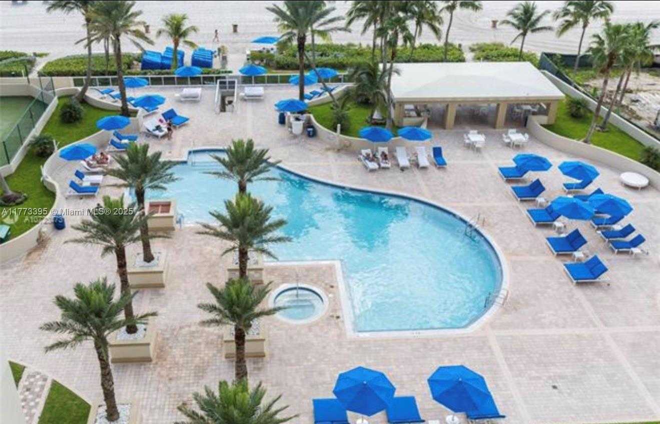 Small Image of 17555 COLLINS AVE #1004, Sunny Isles Beach Number 5