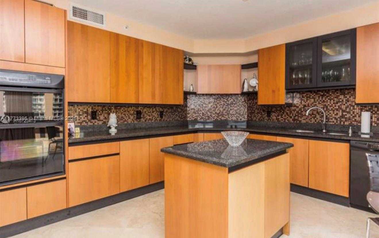 Small Image of 17555 COLLINS AVE #1004, Sunny Isles Beach Number 8