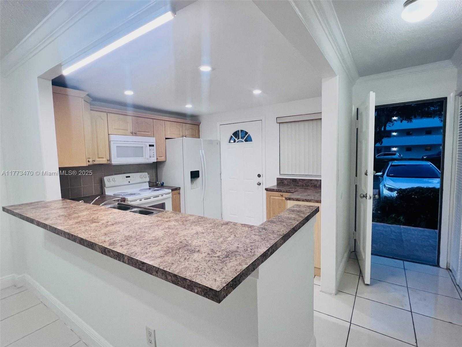 Small Image of 3750 NORTH EAST 169TH ST #103, North Miami Beach Number 2