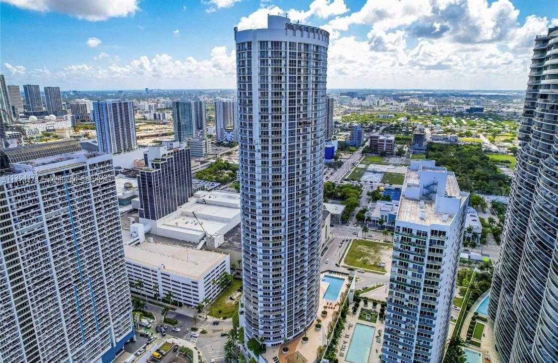 Small Image of 1750 NORTH BAYSHORE DR #4305, Miami Number 2