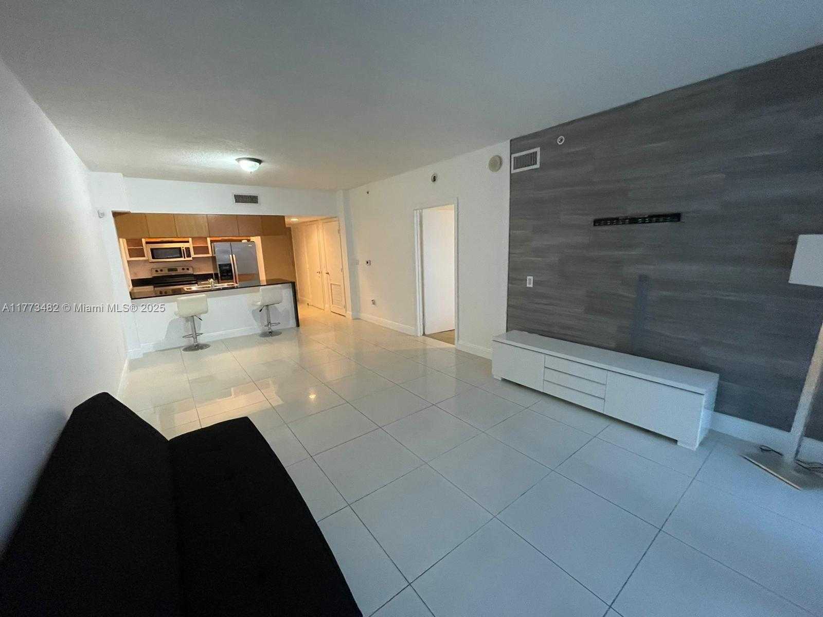 Small Image of 1750 NORTH BAYSHORE DR #4609, Miami Number 8