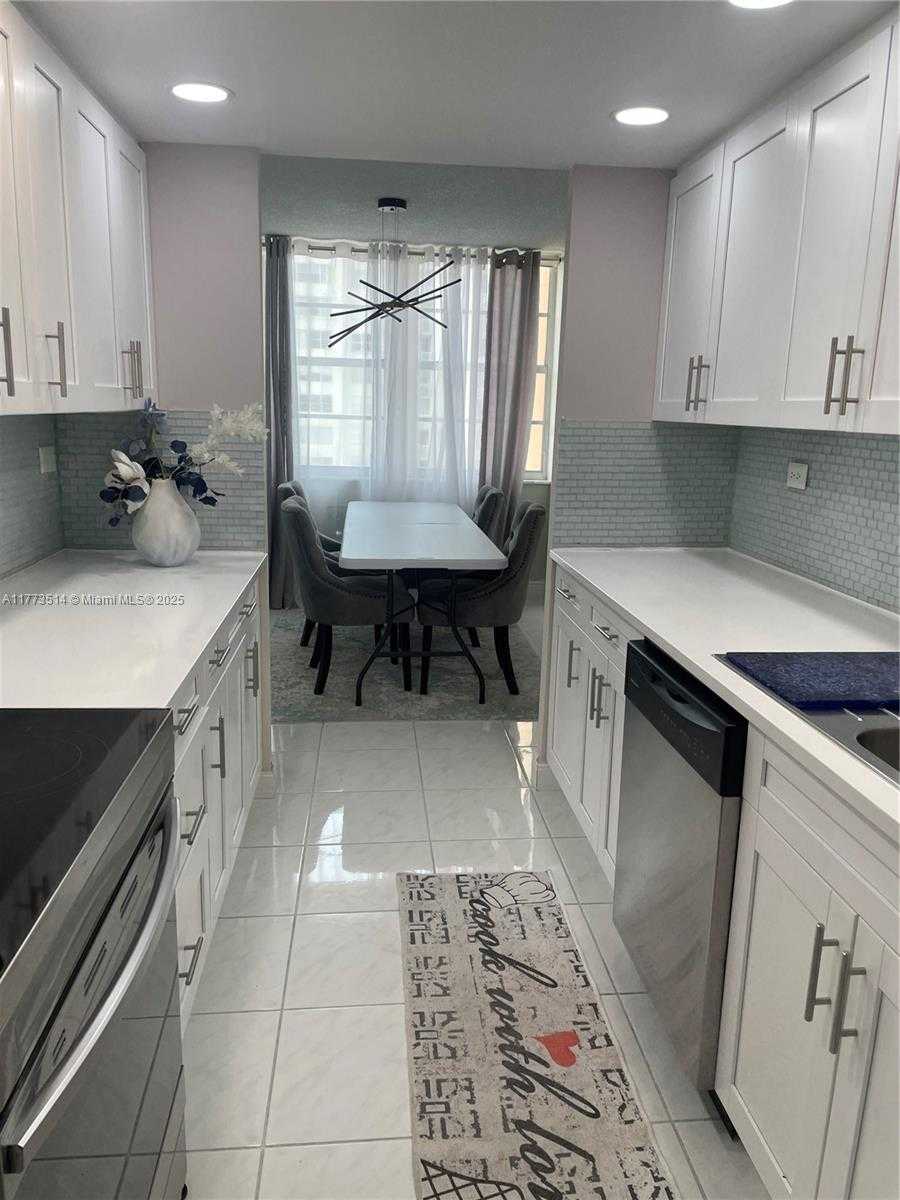 Small Image of 251 174TH ST #1806, Sunny Isles Beach Number 4