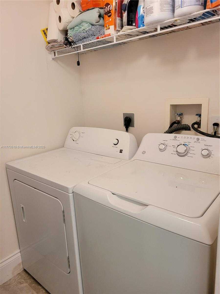 Small Image of 17100 NORTH BAY RD #1307, Sunny Isles Beach Number 16