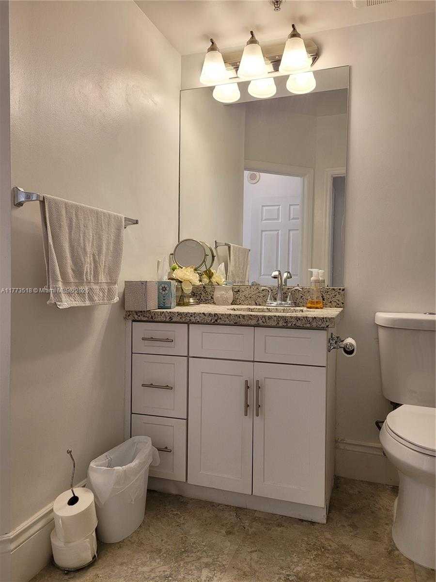 Small Image of 17100 NORTH BAY RD #1307, Sunny Isles Beach Number 19