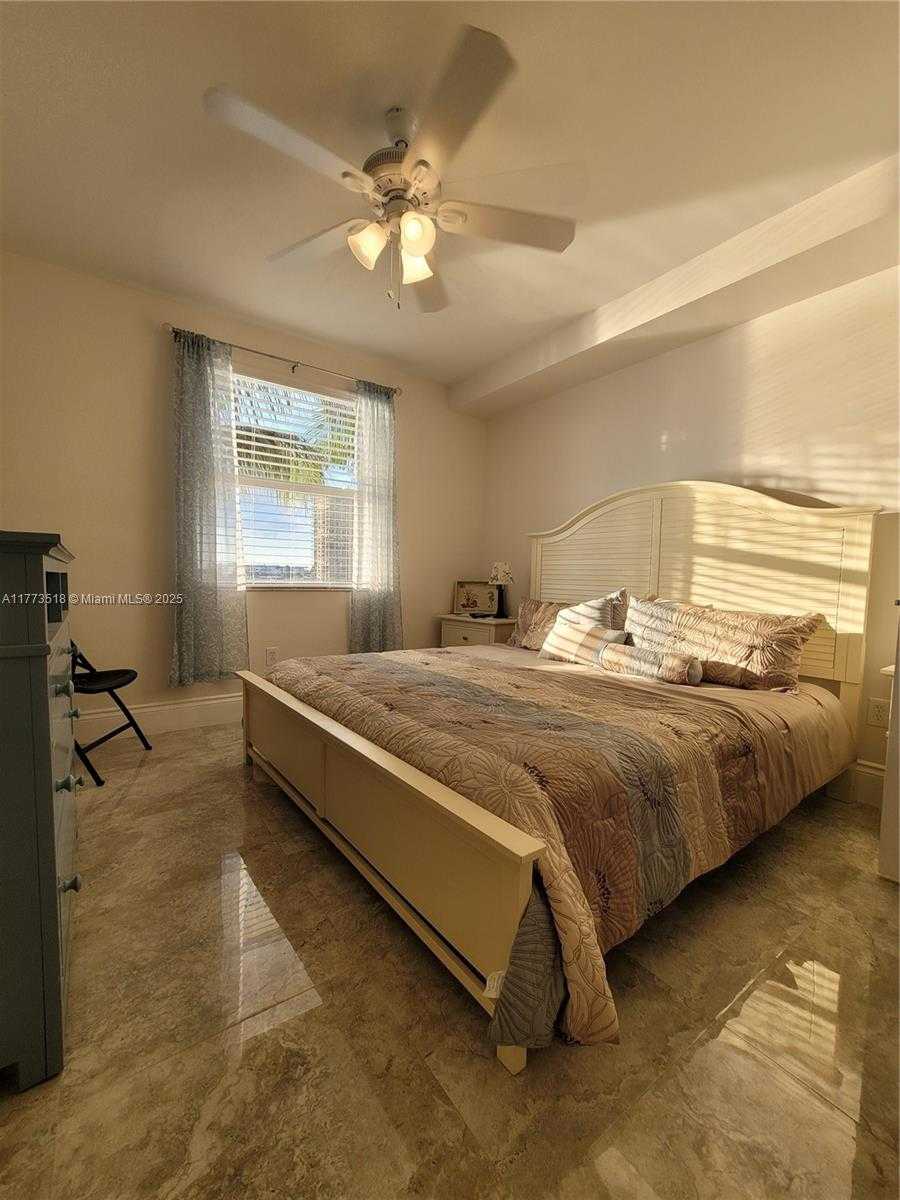Small Image of 17100 NORTH BAY RD #1307, Sunny Isles Beach Number 20