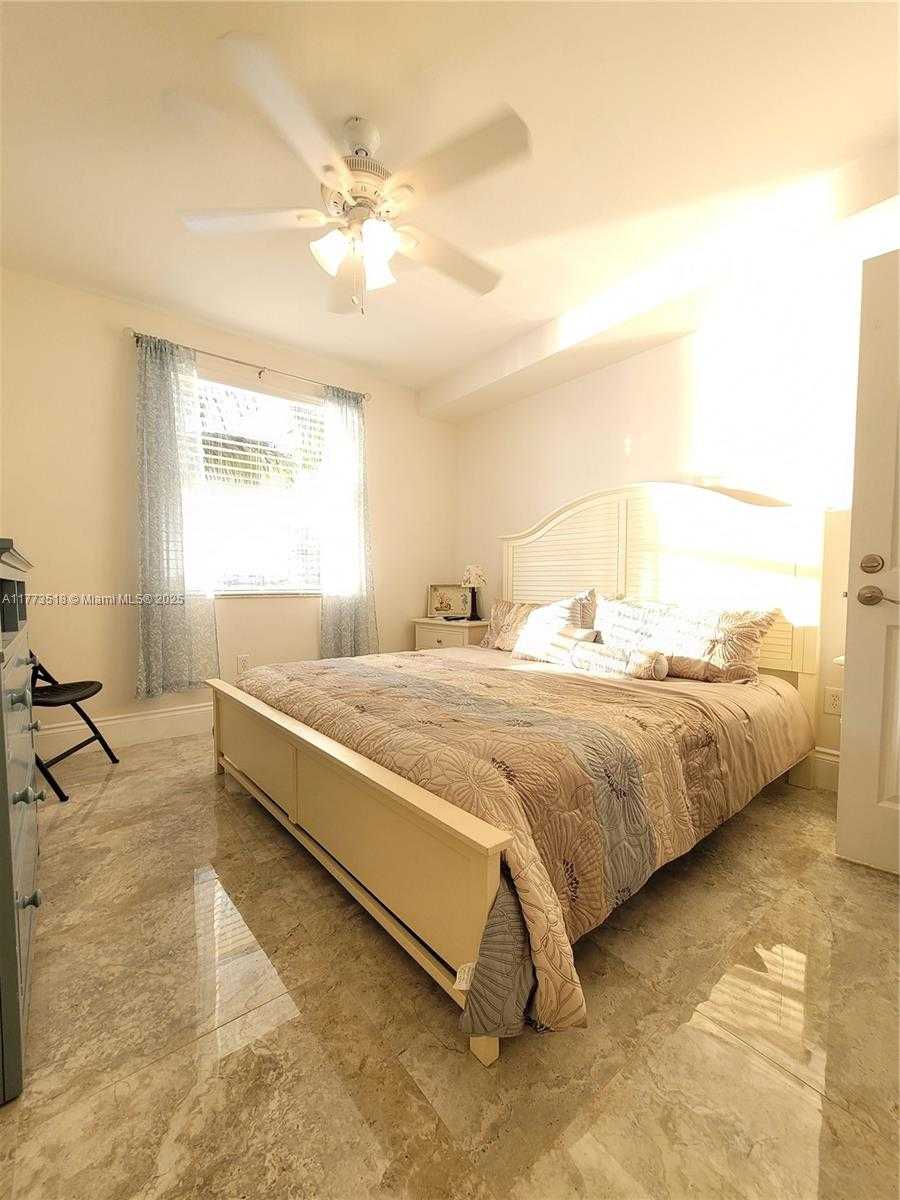 Small Image of 17100 NORTH BAY RD #1307, Sunny Isles Beach Number 21