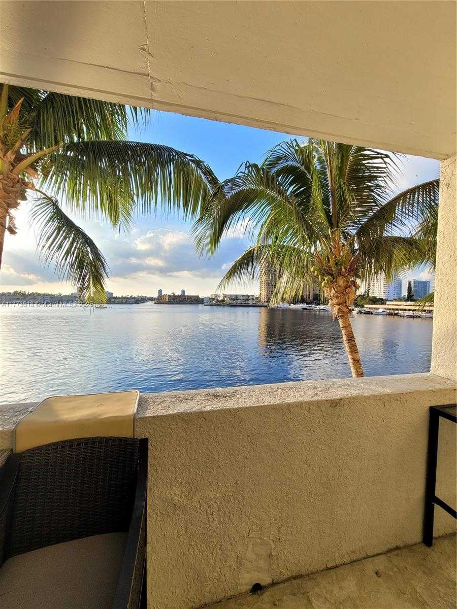 Small Image of 17100 NORTH BAY RD #1307, Sunny Isles Beach Number 3