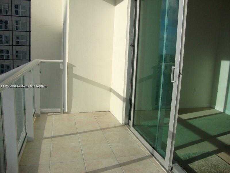 Small Image of 300 SOUTH BISCAYNE BLVD #T-2909, Miami Number 12