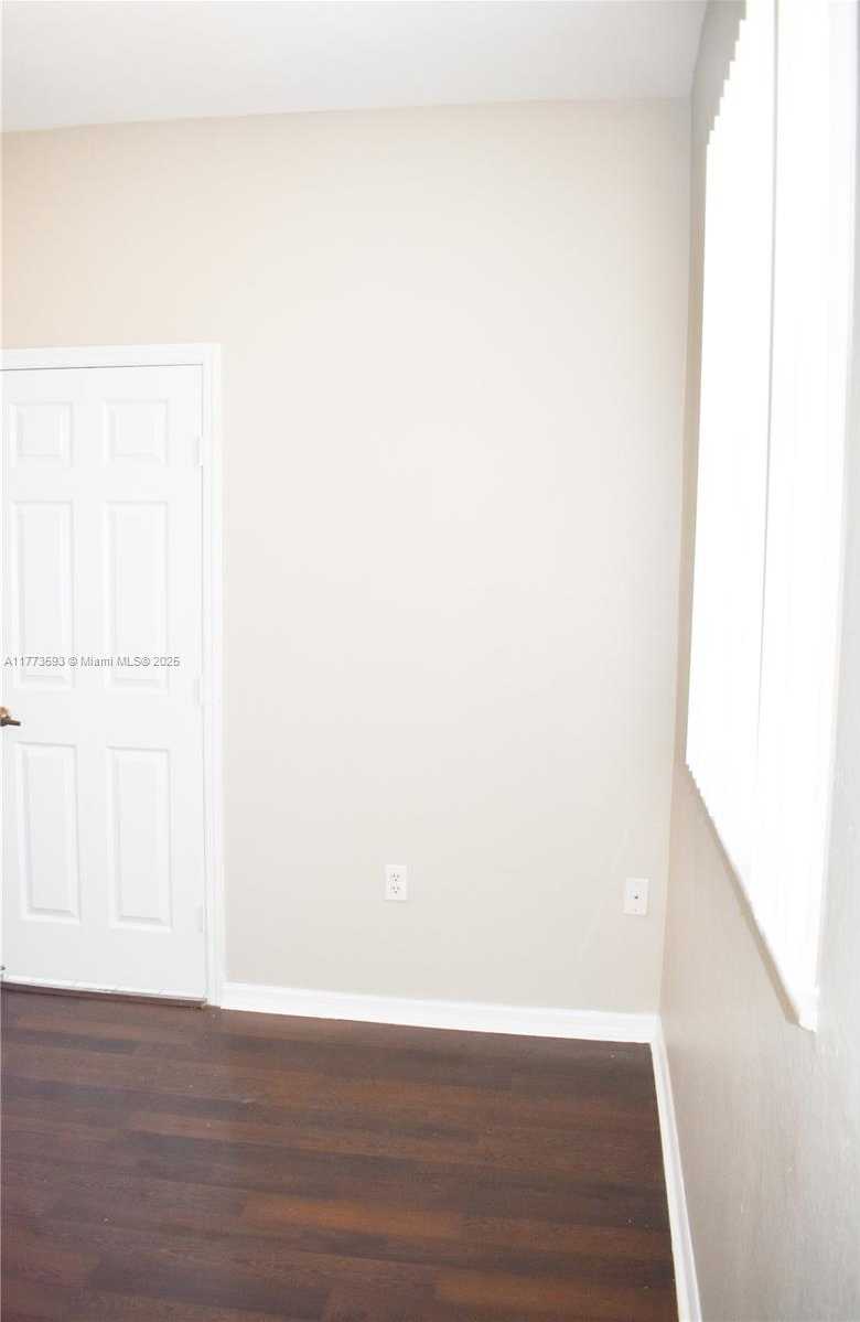 Small Image of 9123 SOUTH WEST 152ND PATH, Miami Number 32