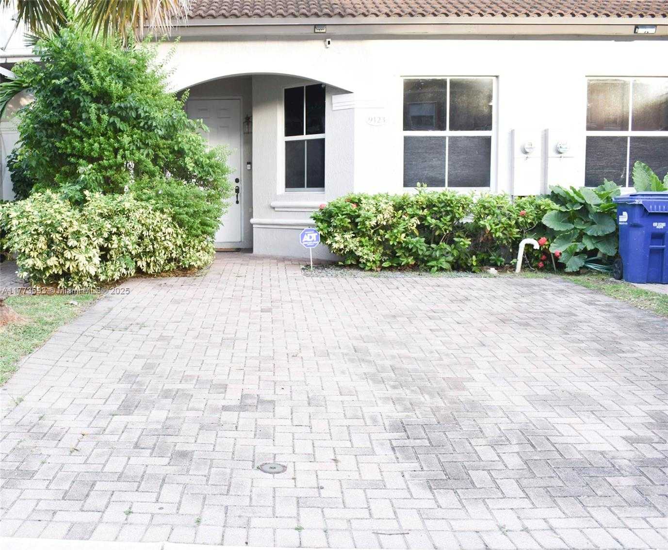 Small Image of 9123 SOUTH WEST 152ND PATH, Miami Number 39