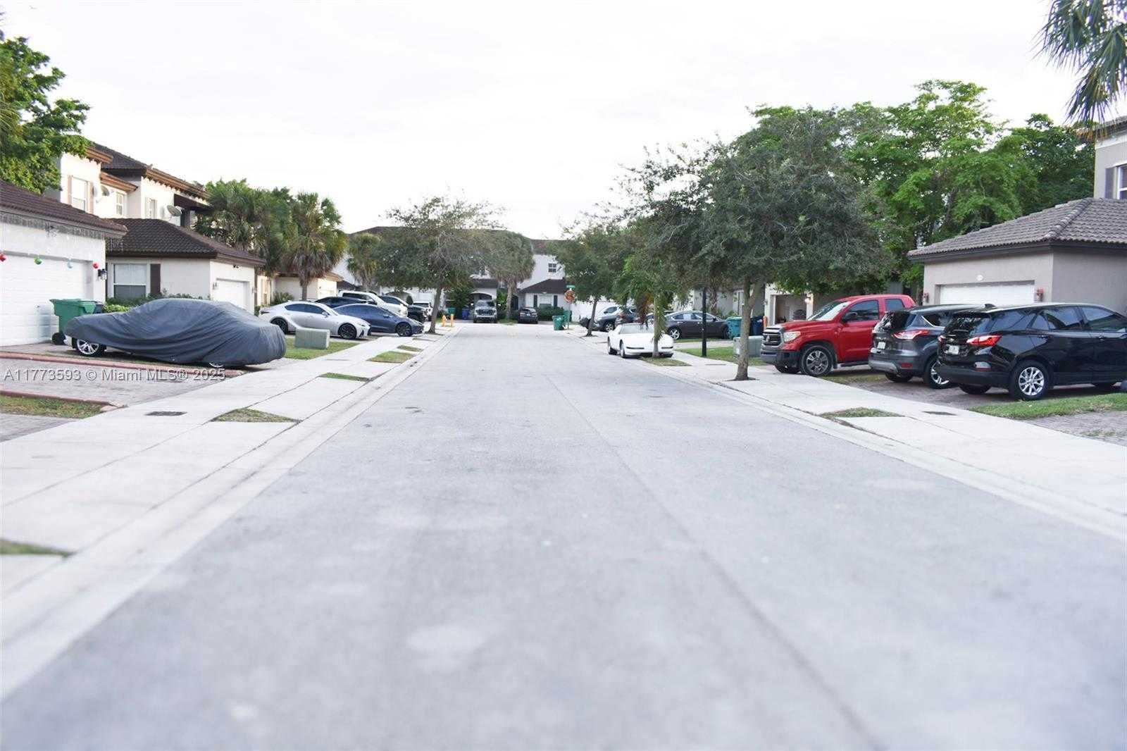 Small Image of 9123 SOUTH WEST 152ND PATH, Miami Number 40