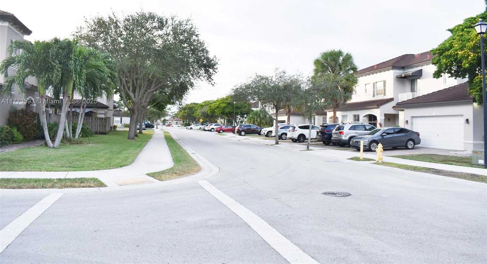 Small Image of 9123 SOUTH WEST 152ND PATH, Miami Number 41