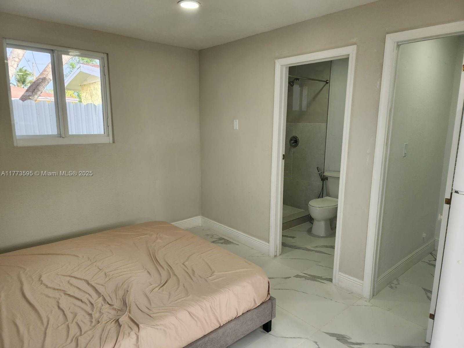 Small Image of 20731 SOUTH WEST 117TH AVE ##1, Miami Number 2