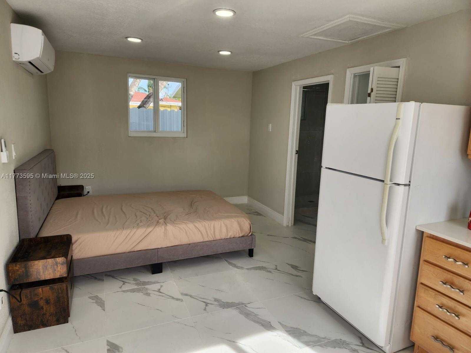 Small Image of 20731 SOUTH WEST 117TH AVE ##1, Miami Number 3